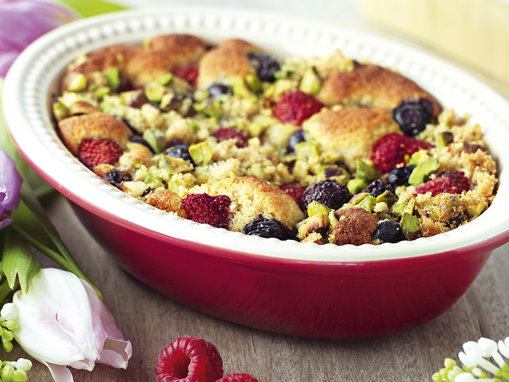 Frangipane Berry Pudding with Pistachio Crumble